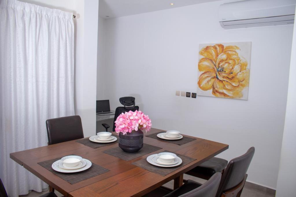 Luxury Suites Chester One Dakar Exteriör bild