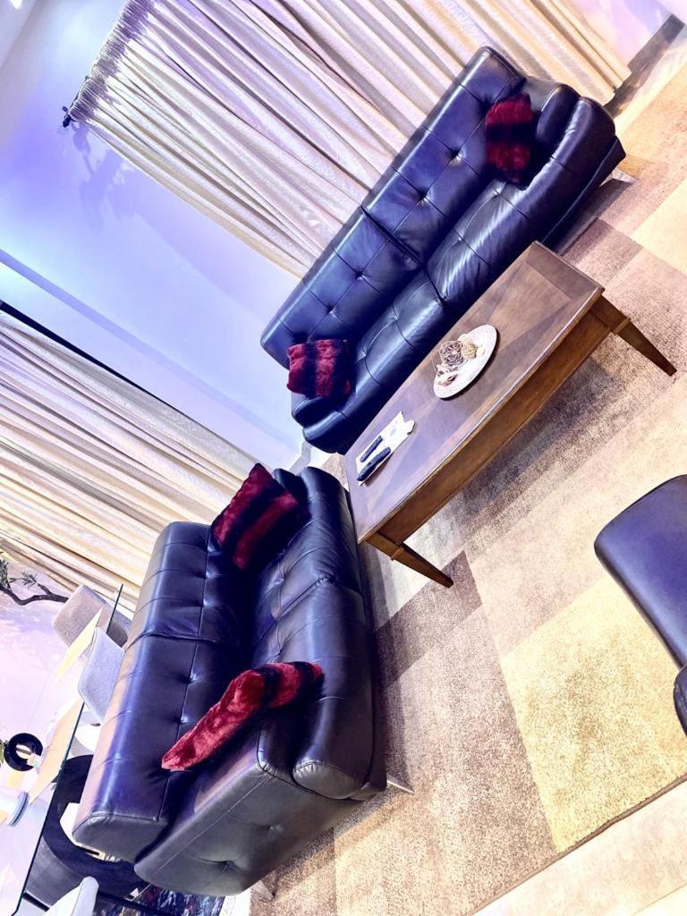 Luxury Suites Chester One Dakar Exteriör bild