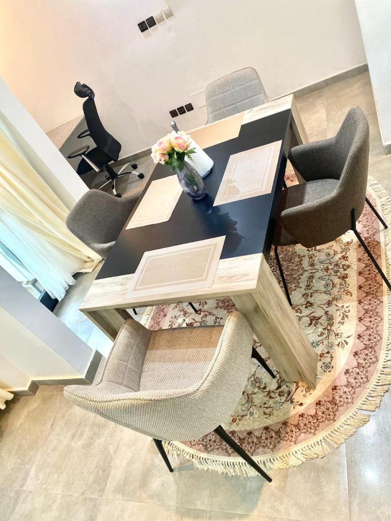 Luxury Suites Chester One Dakar Exteriör bild