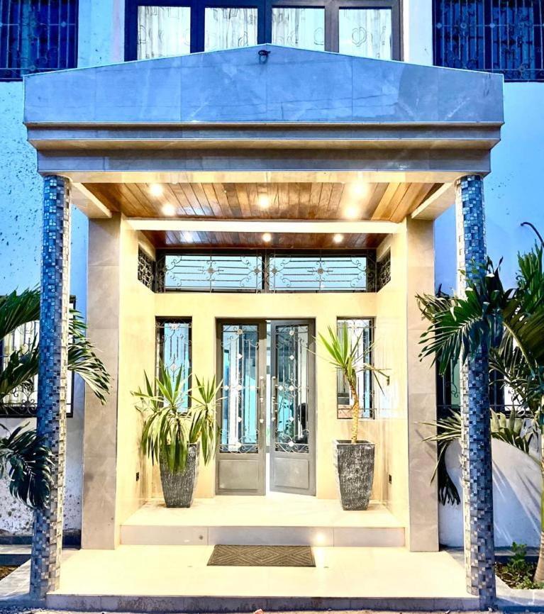 Luxury Suites Chester One Dakar Exteriör bild
